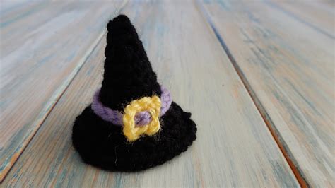 crochet witch hat mini